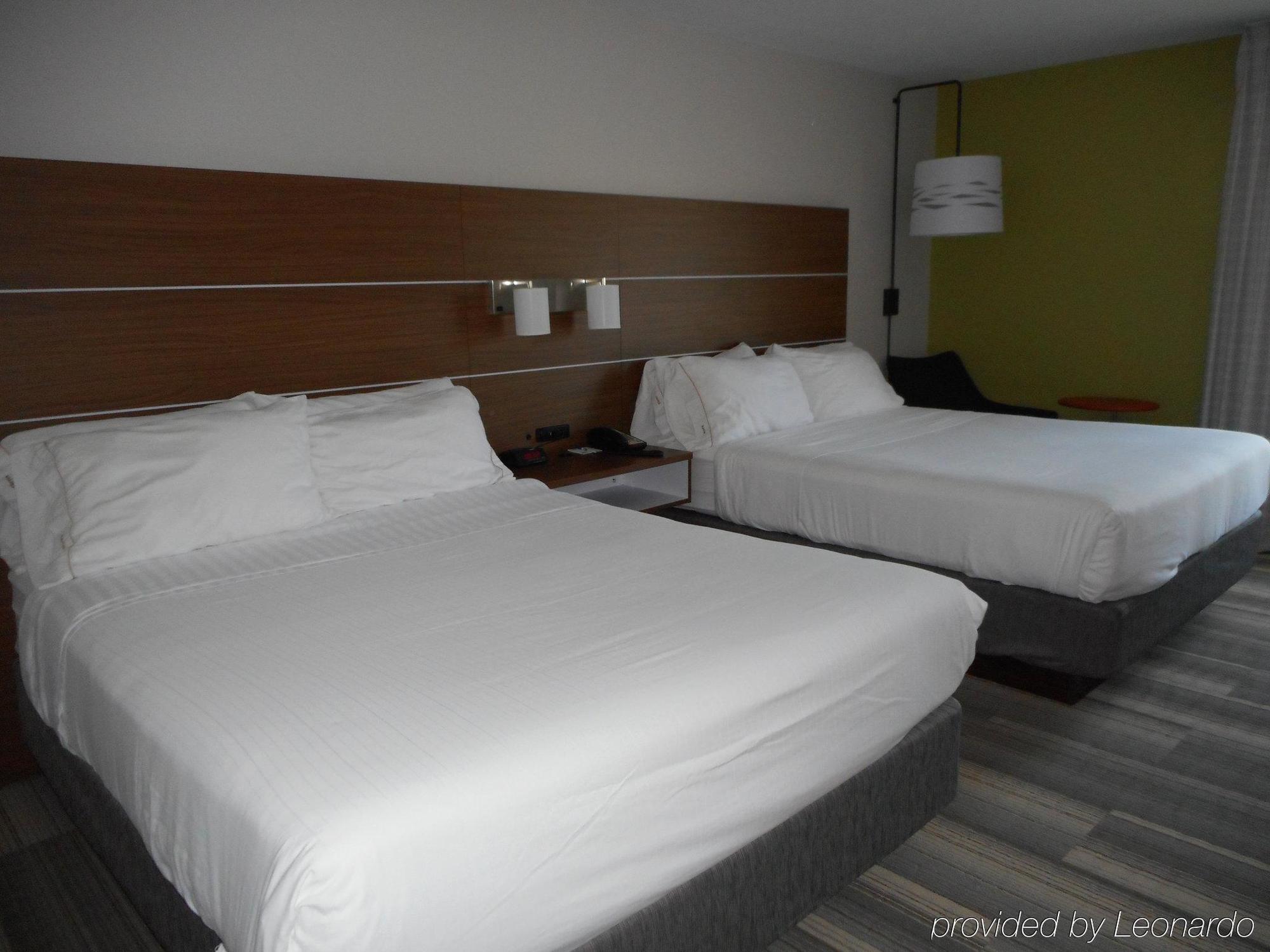 Express By Ihg Hotel 2*