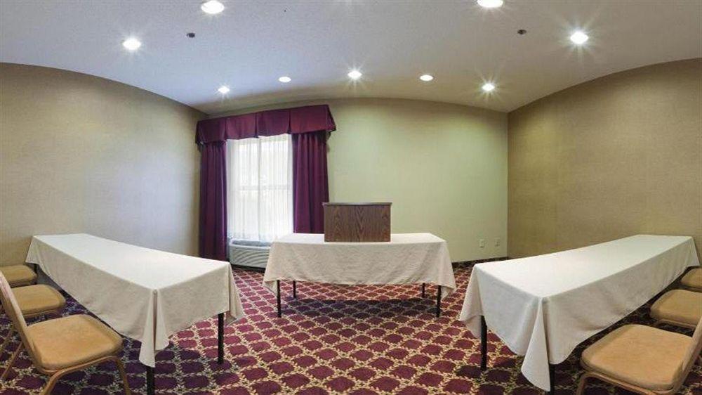 Express By Ihg 2* Fairfield