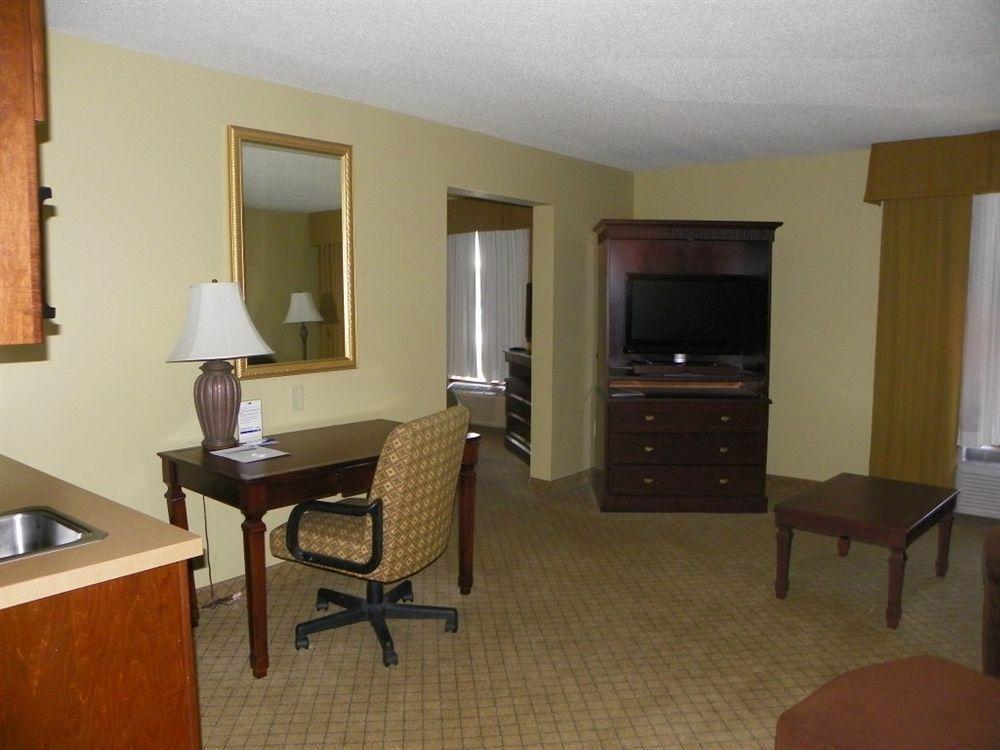 Express By Ihg 2* Fairfield