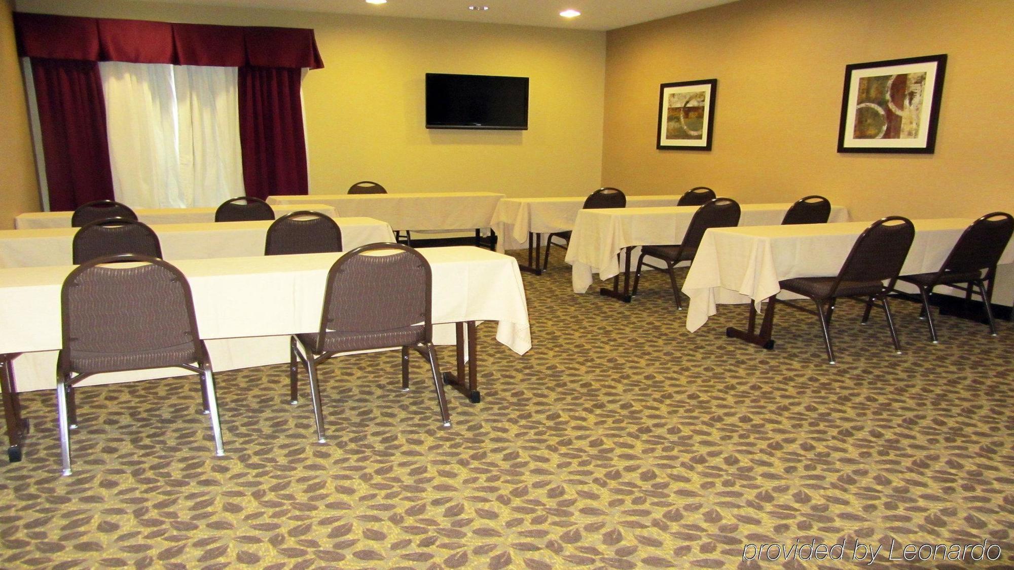 Express By Ihg Hotel Fairfield