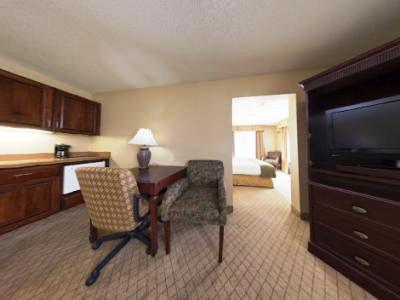 Hotel Express By Ihg Fairfield