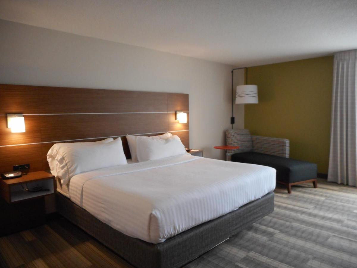 Express By Ihg Hotel