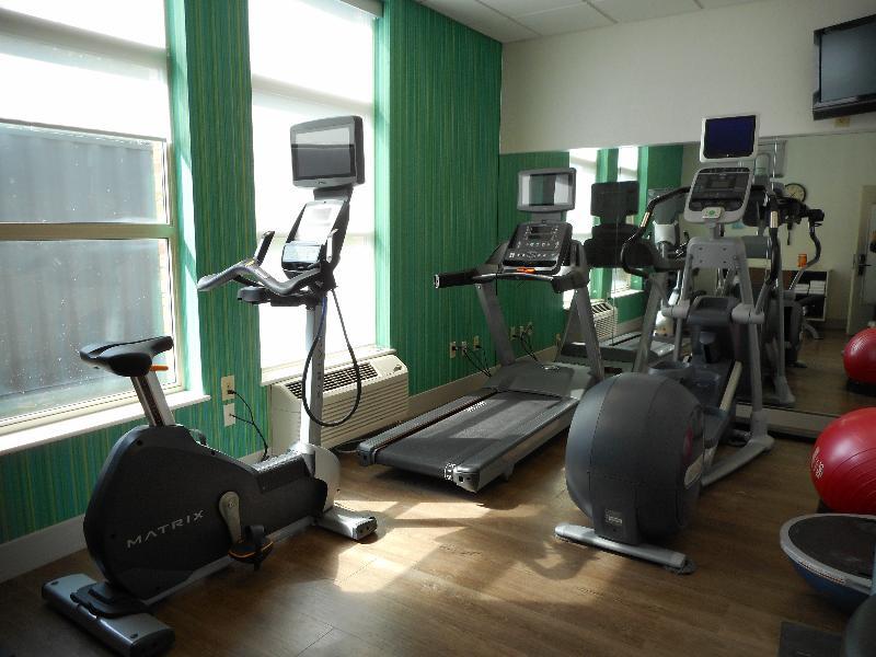 Express By Ihg Hotel Fairfield